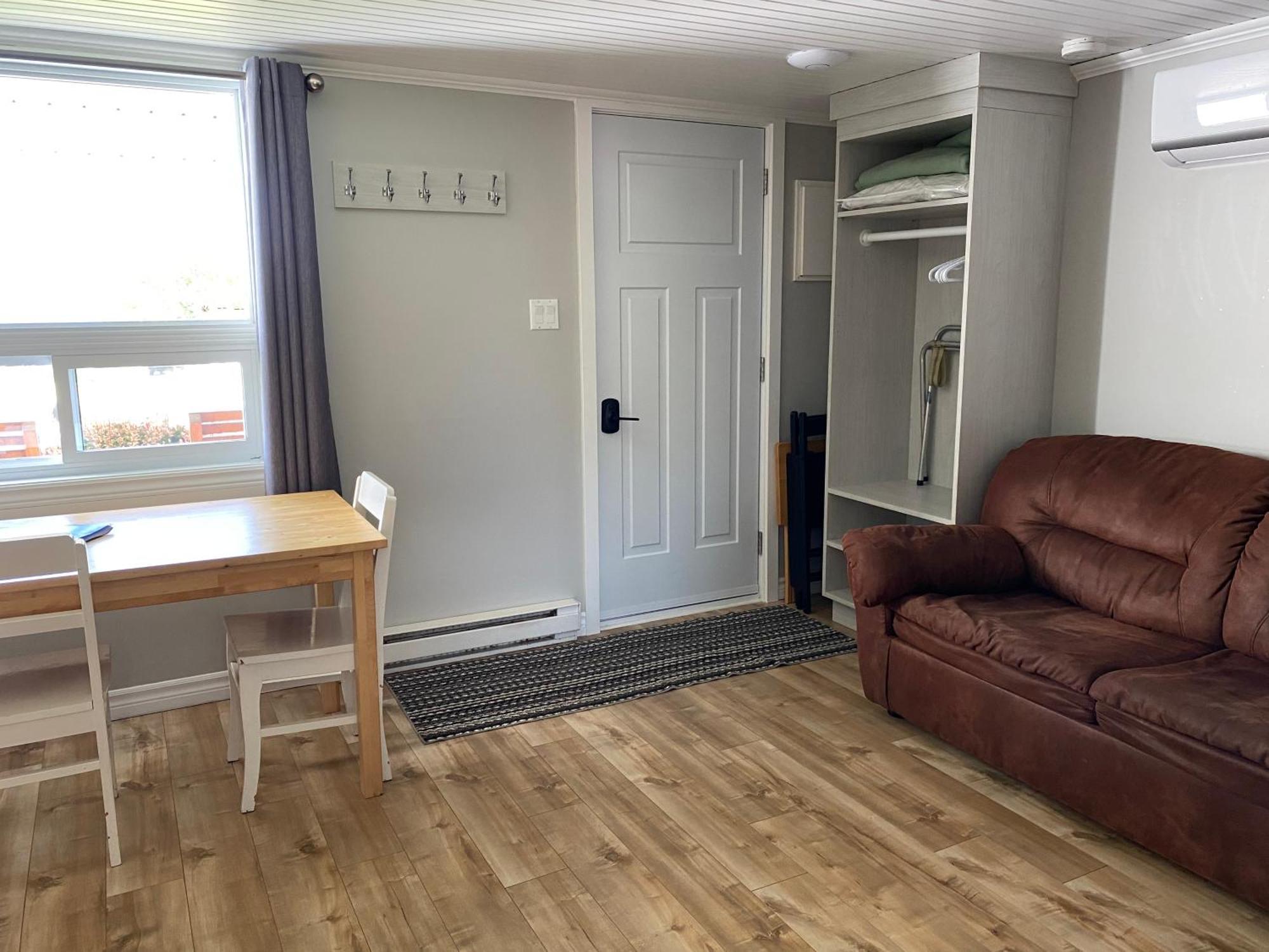 Chalets Glenn Perce Room photo